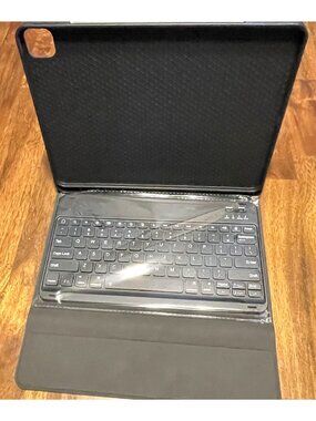 Chesona Wireless Keyboard Case For iPad Pro 12.9 Inch 2022 Pencil Holder Black